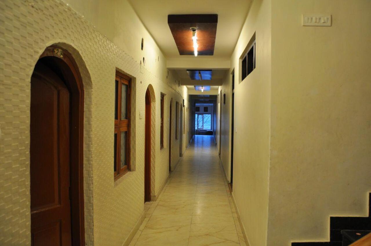Hotel Ahuja Nainital Bagian luar foto